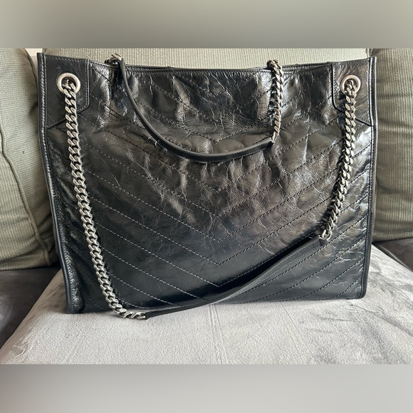 YSL MEDIUM NIKKI TOTE - EXCELLENT CONDITION!! - Picture 11 of 14